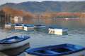 el Lago de Banyoles, a 2 km.